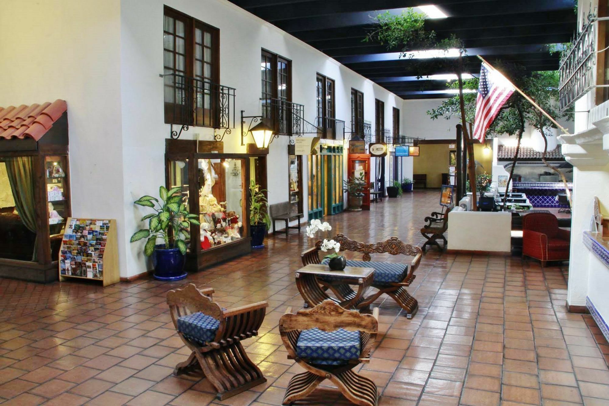Ramada By Wyndham Las Cruces Hotel & Conference Center Buitenkant foto